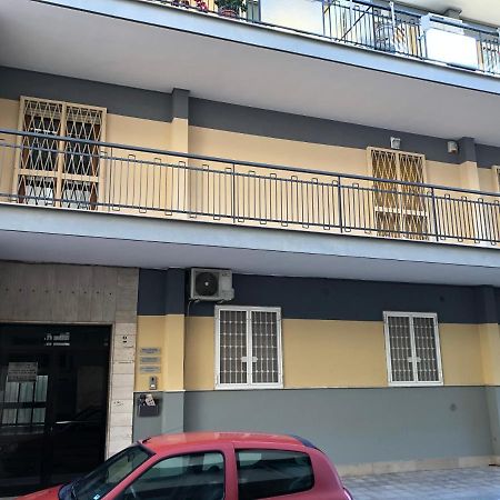 B&B Il Bacio Modugno Bagian luar foto