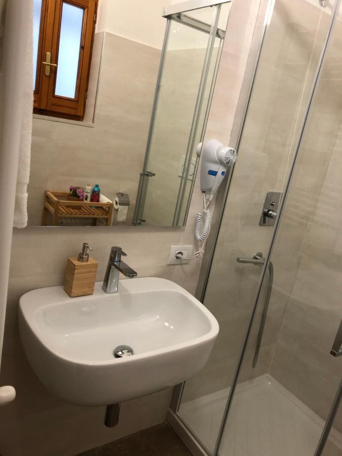 B&B Il Bacio Modugno Bagian luar foto